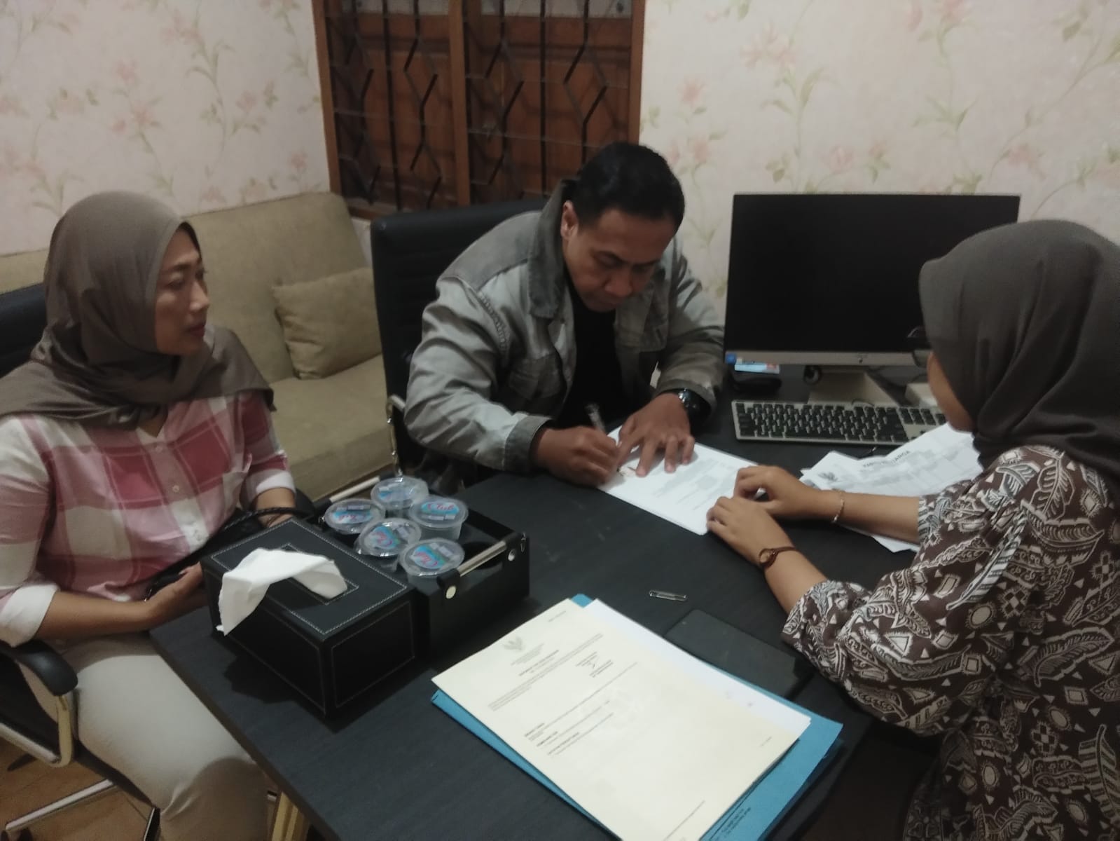 Serah terima kunci keluarga 2